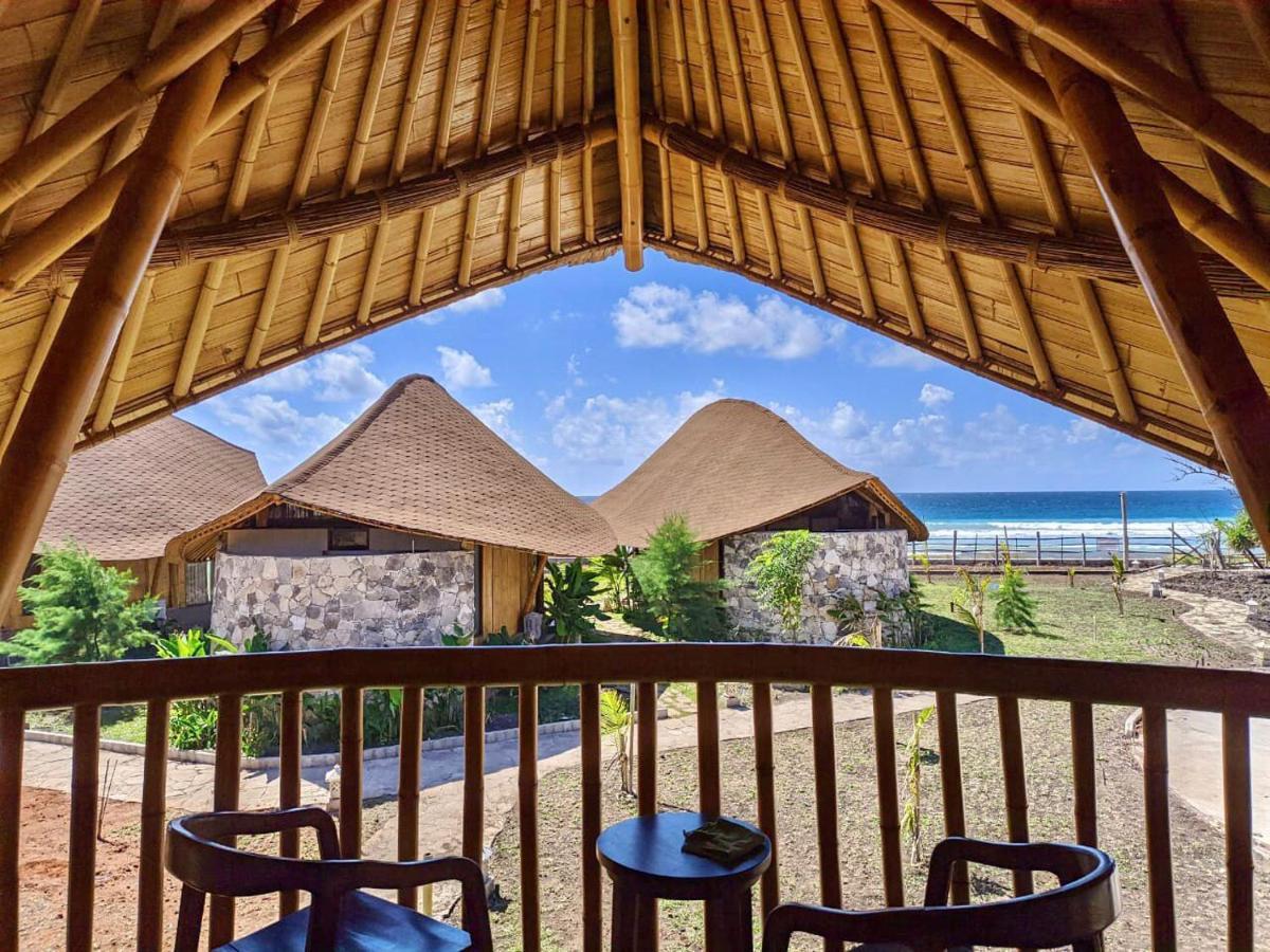 Hotel Tanoma Sumba à Maujawa Extérieur photo
